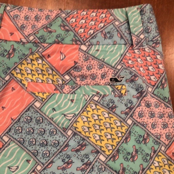 Vineyard vines patchwork shorts-size 12 - Picture 3 of 6